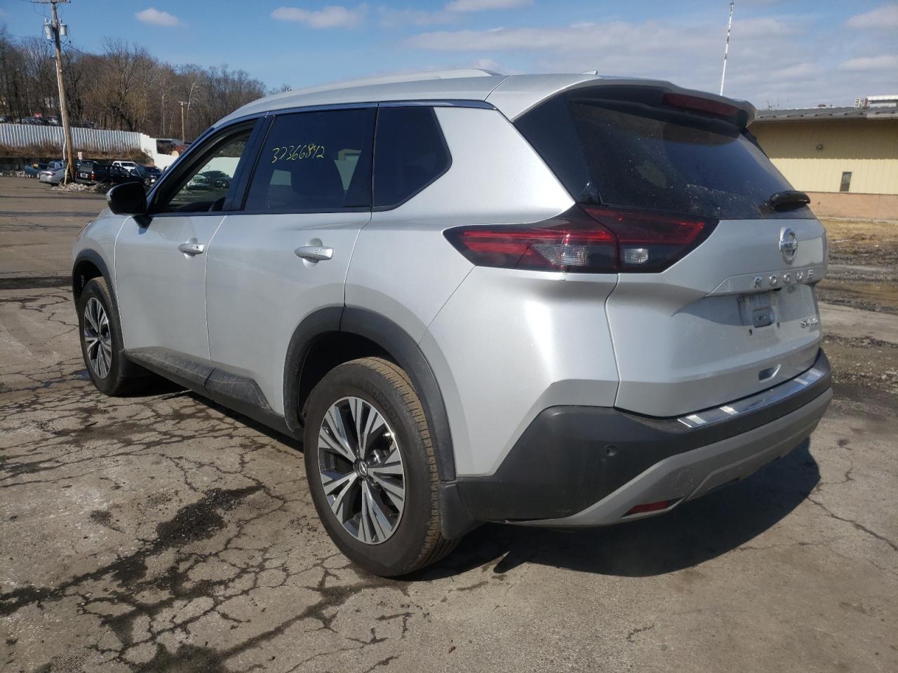 Photo 3 from auction – 2021 NISSAN ROGUE SV with VIN 5N1AT3BB5MC708207