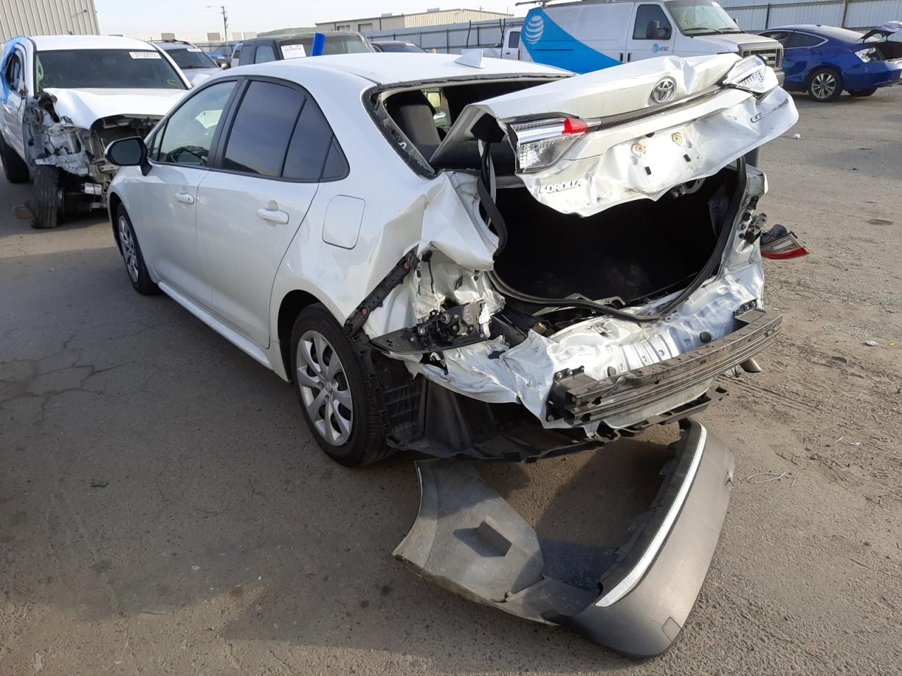 Photo 3 from auction – 2020 TOYOTA COROLLA LE with VIN JTDEPRAE4LJ046512