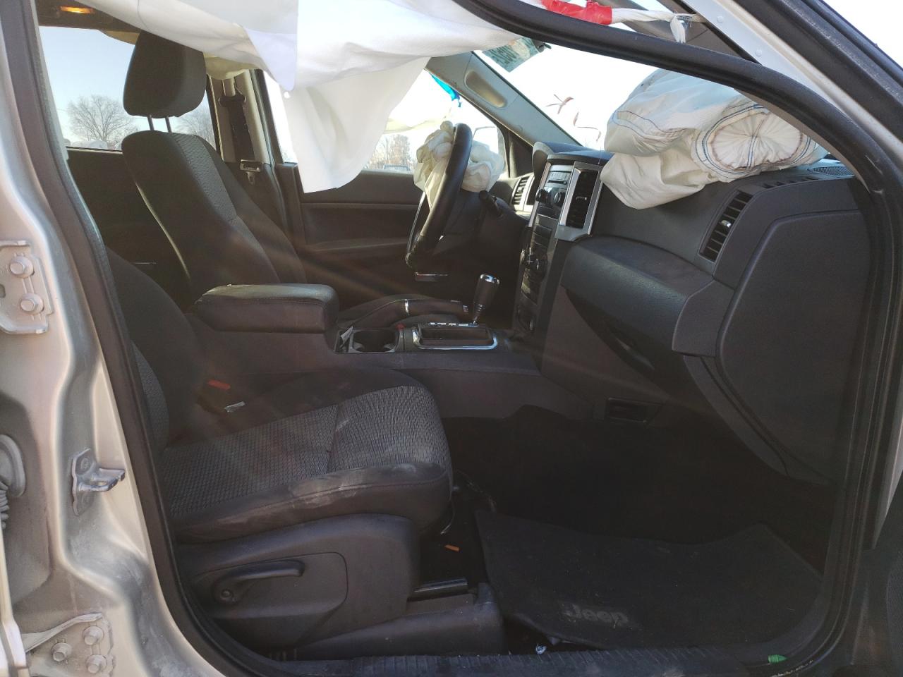Photo 5 from auction – 2010 JEEP GRAND CHER with VIN 1J4PR4GK4AC129842