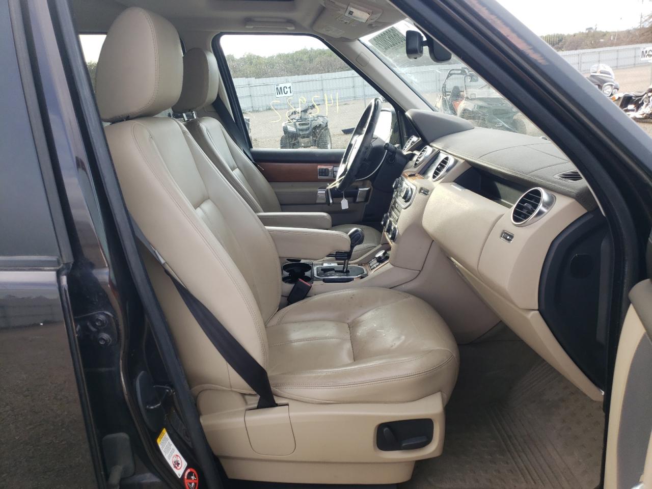 Photo 5 from auction – 2010 LAND ROVER LR4 HSE LU with VIN SALAK2D48AA530387