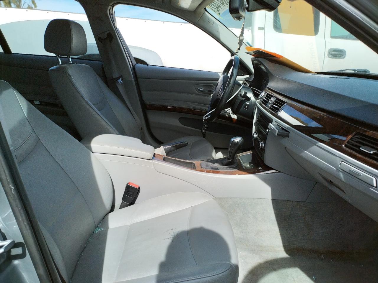 Photo 5 from auction – 2011 BMW 328 XI SUL with VIN WBAPK5C5XBF125565