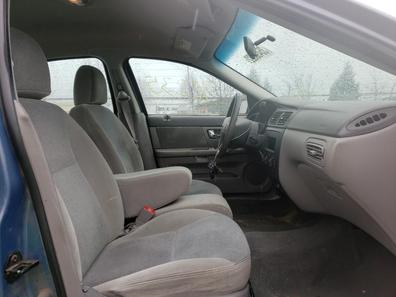 Photo 5 from auction – 2001 FORD TAURUS SE with VIN 1FAFP53U71G151790