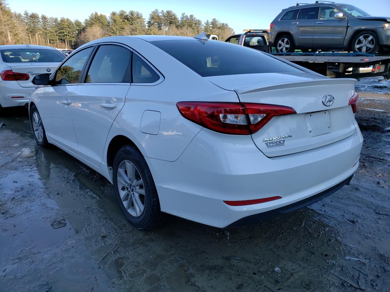 Photo 3 from auction – 2016 HYUNDAI SONATA SE with VIN 5NPE24AF3GH354277