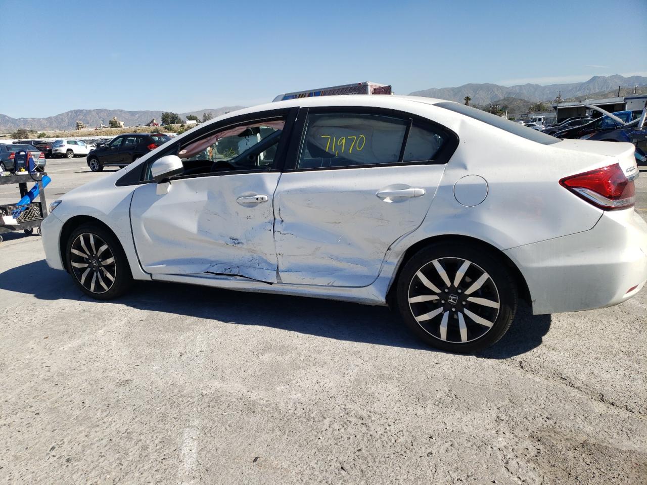Photo 9 from auction – 2015 HONDA CIVIC EXL with VIN 19XFB2F98FE259311