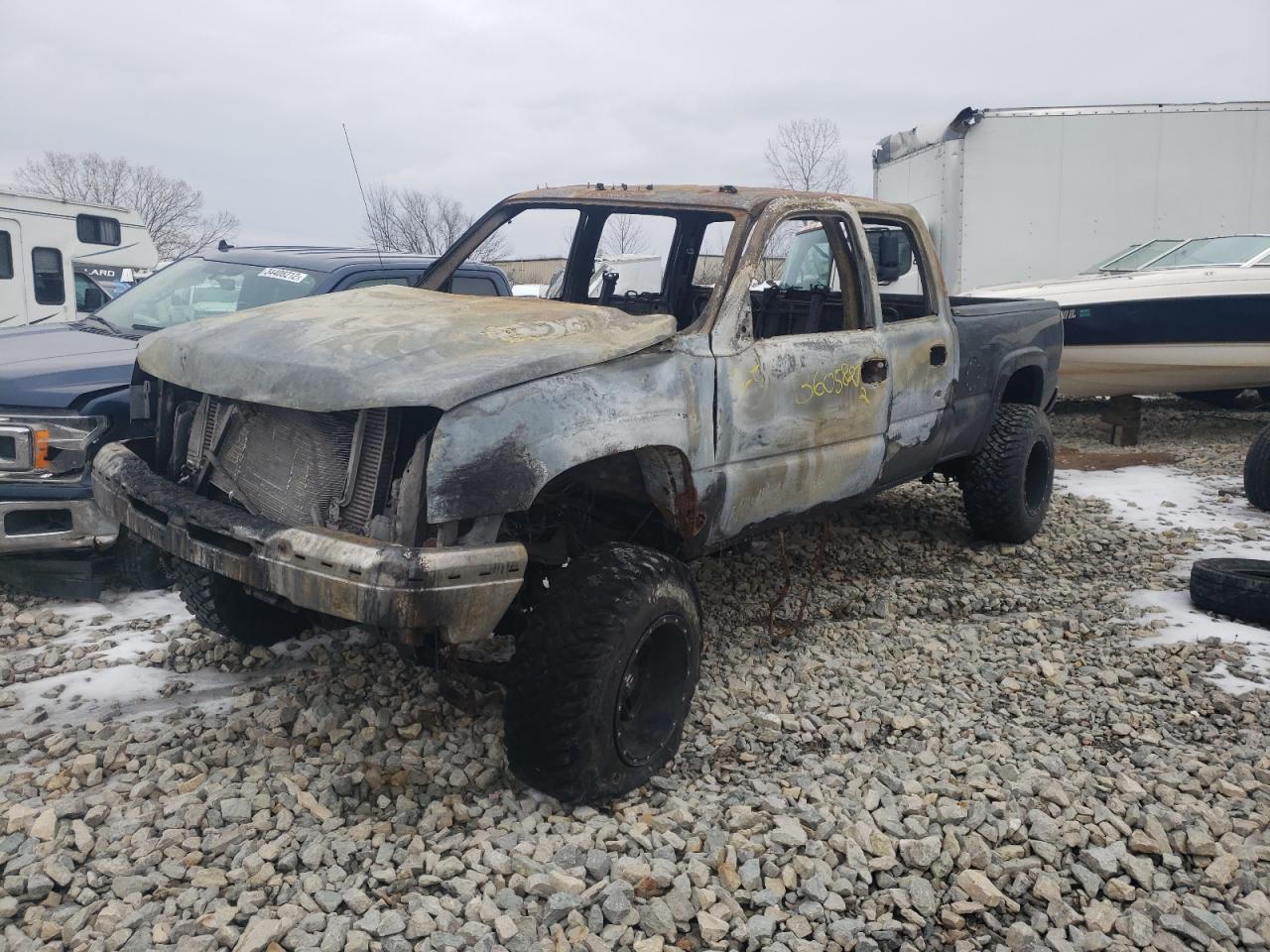 Photo 2 from auction – 2005 CHEVROLET SILVERADO with VIN 1GCHK23235F884204