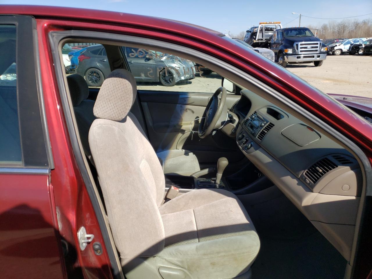 Photo 5 from auction – 2003 TOYOTA CAMRY LE with VIN 4T1BE32K13U220492