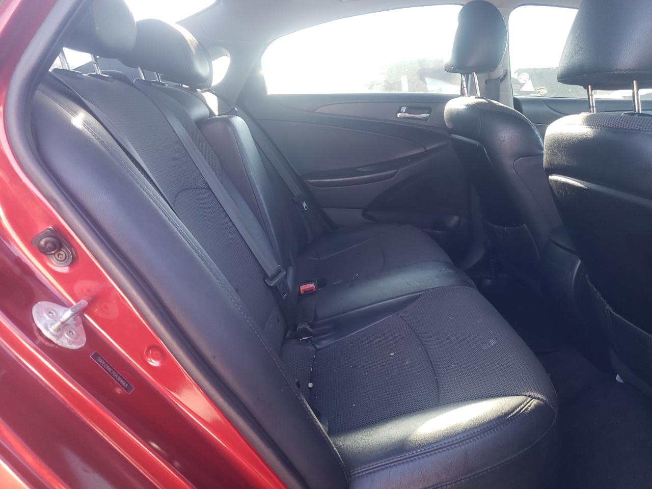 Photo 6 from auction – 2012 HYUNDAI SONATA SE with VIN 5NPEC4AC7CH384668