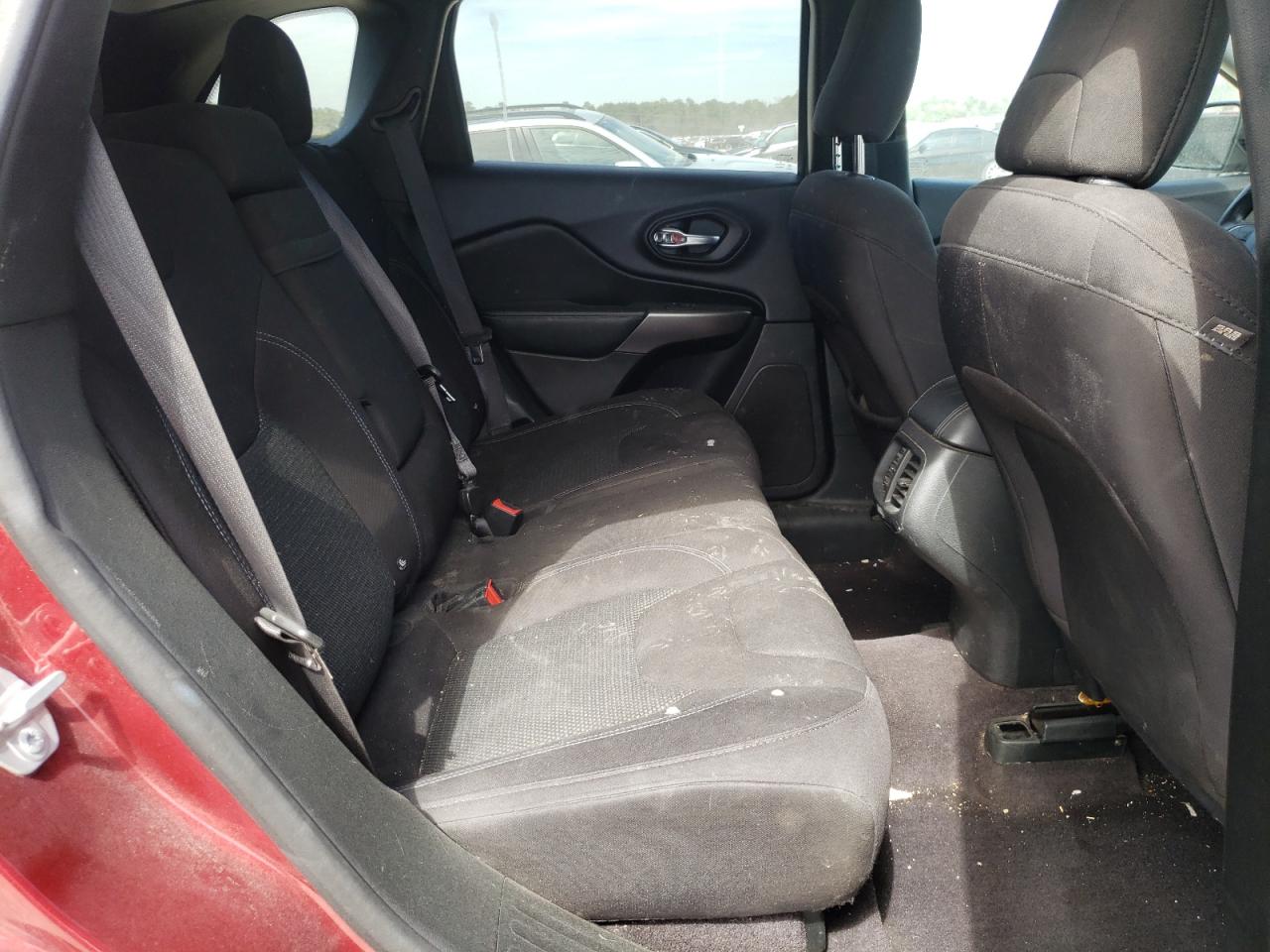 Photo 6 from auction – 2019 JEEP CHEROKEE L with VIN 1C4PJLCB6KD109987