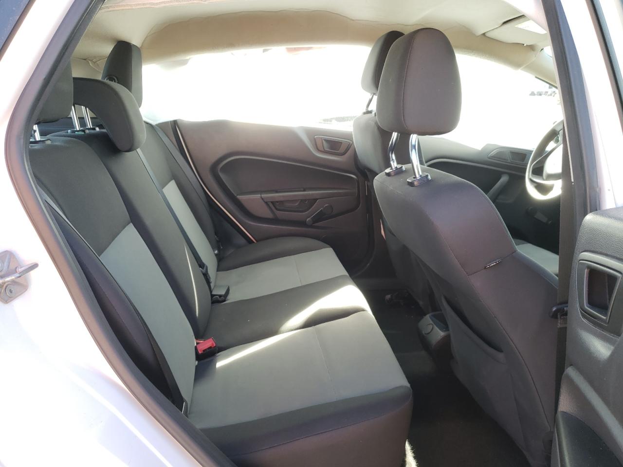Photo 6 from auction – 2016 FORD FIESTA S with VIN 3FADP4TJ8GM170905