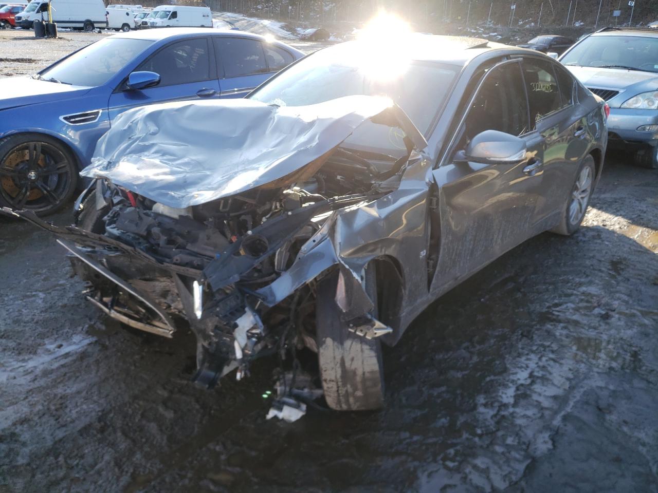 Photo 2 from auction – 2015 INFINITI Q50 BASE with VIN JN1BV7AR9FM410655
