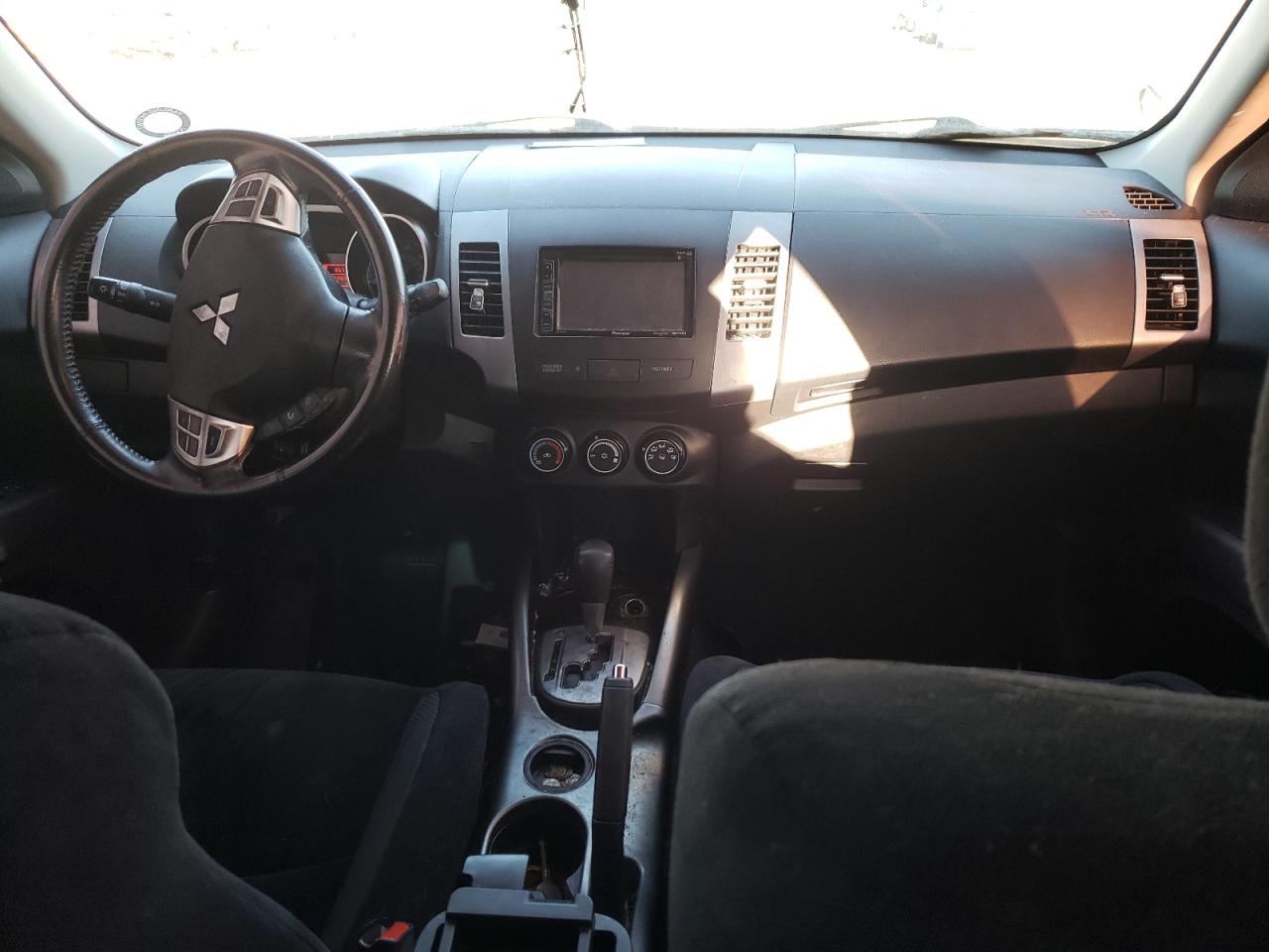 Photo 9 from auction – 2012 MITSUBISHI OUTLANDER with VIN JA4AS2AW5CU003108