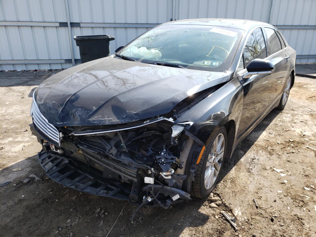 Photo 2 from auction – 2016 LINCOLN MKZ with VIN 3LN6L2GK0GR629431
