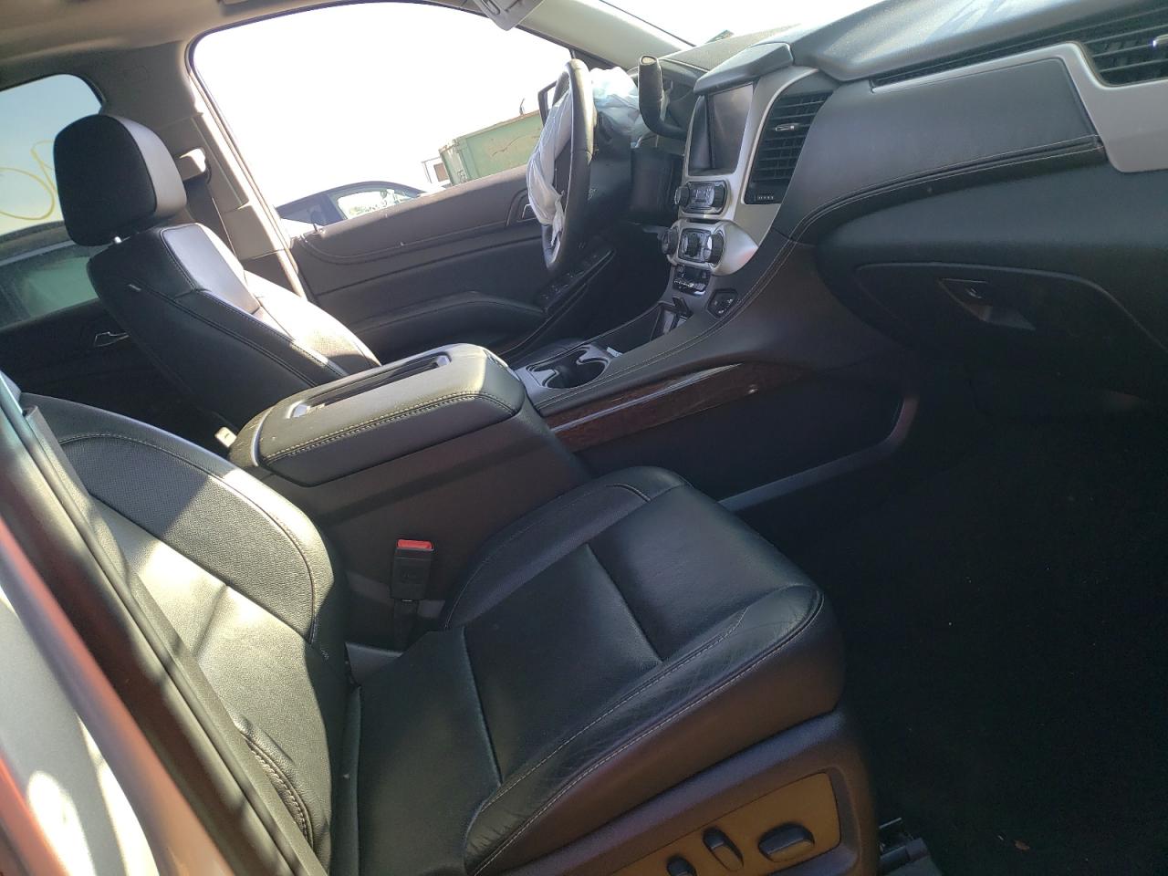 Photo 5 from auction – 2015 GMC YUKON SLT with VIN 1GKS2BKC9FR690393
