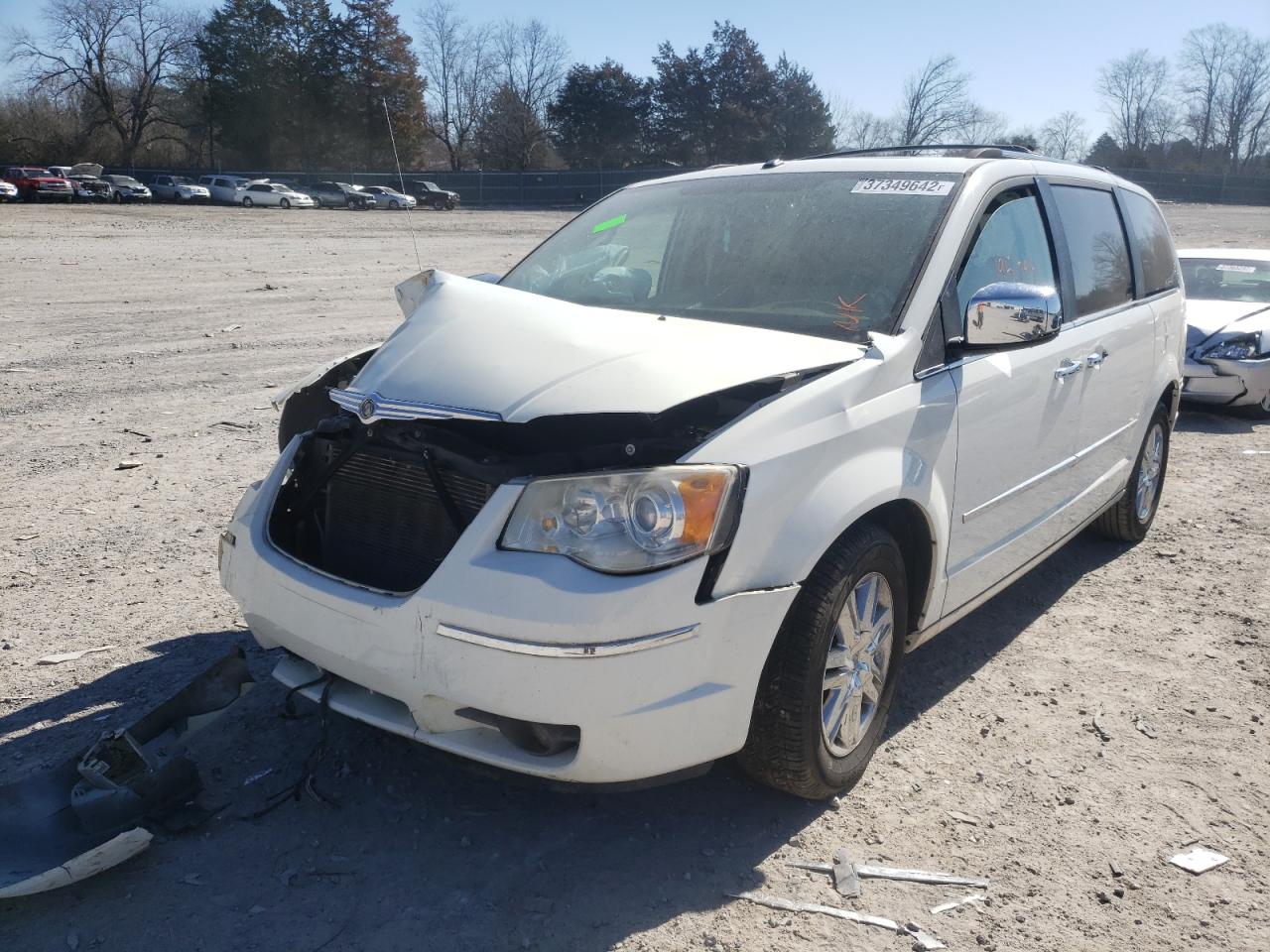 Photo 2 from auction – 2008 CHRYSLER TOWN & COU with VIN 2A8HR64X18R646936