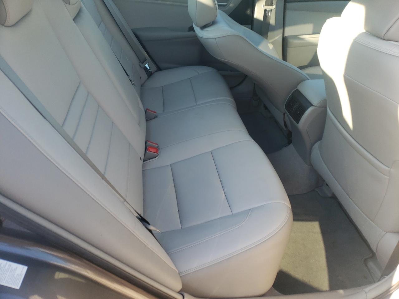 Photo 6 from auction – 2016 TOYOTA CAMRY LE with VIN 4T1BF1FK1GU585644