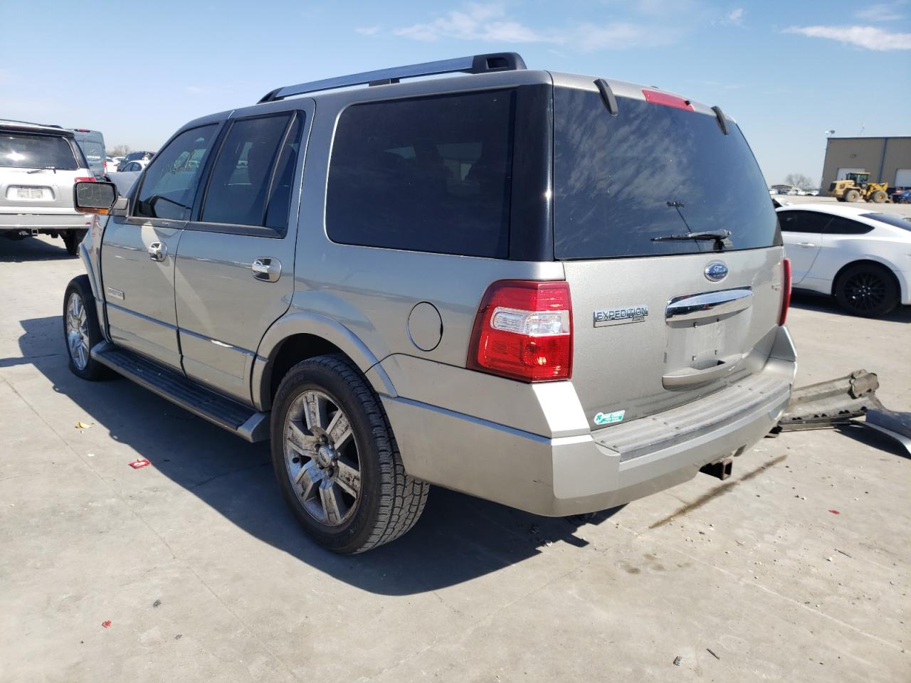 Photo 3 from auction – 2008 FORD EXPEDITION with VIN 1FMFU19518LA85374