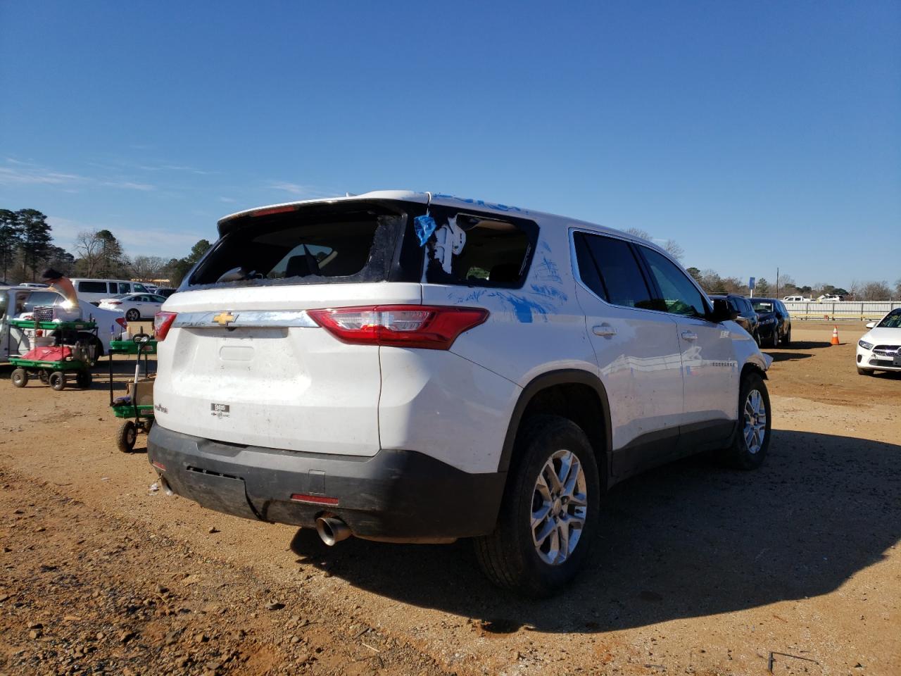 Photo 4 from auction – 2021 CHEVROLET TRAVERSE L with VIN 1GNERFKW6MJ193102