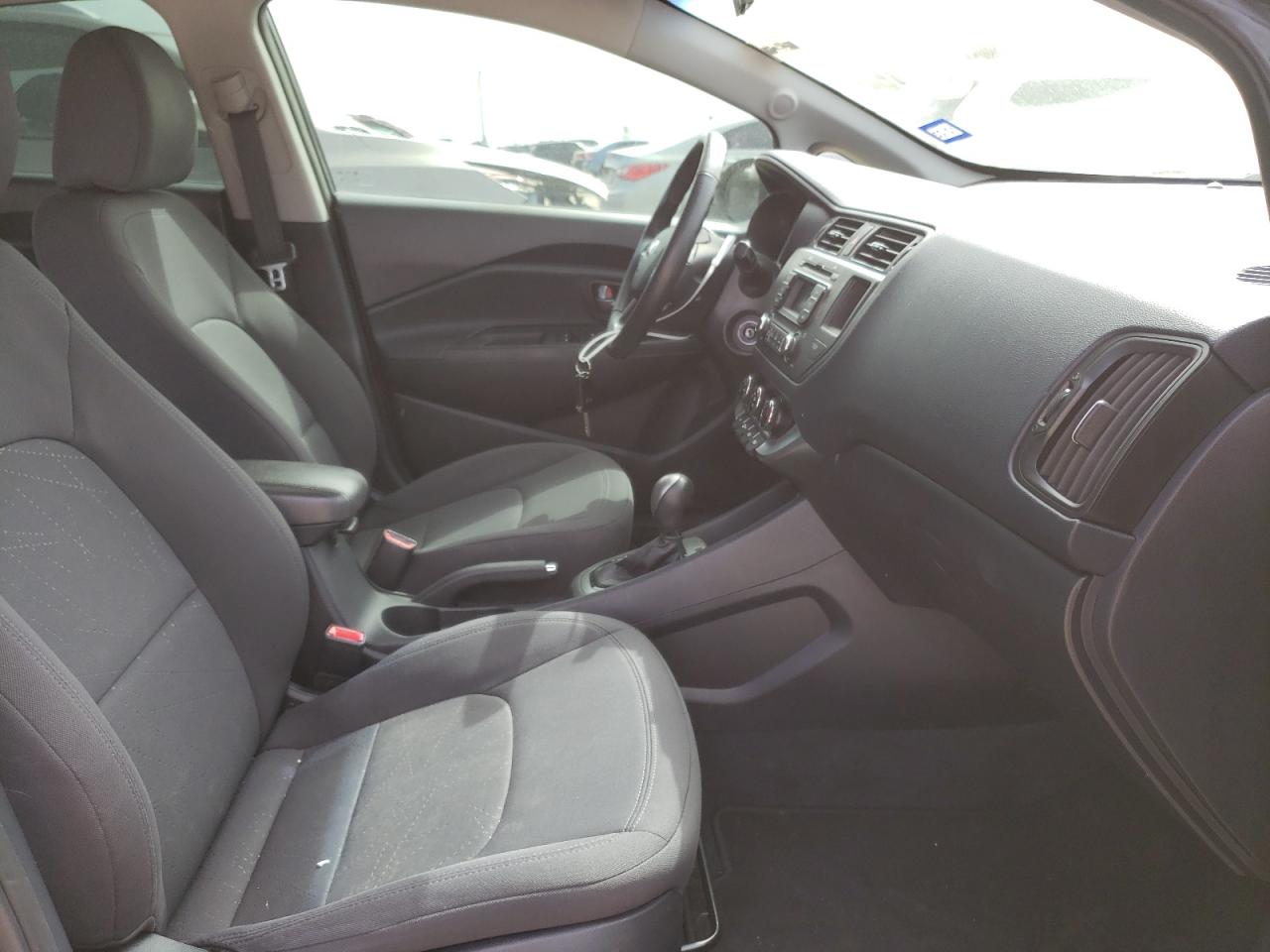 Photo 5 from auction – 2013 KIA RIO EX with VIN KNADN5A32D6207420