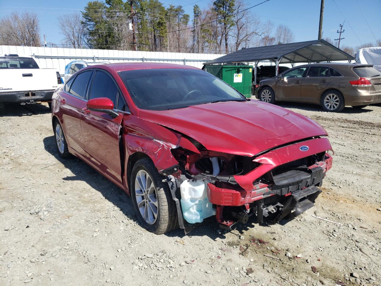 FORD FUSION SE 2020 with VIN 3FA6P0HD8LR228058 - Photo from auction
