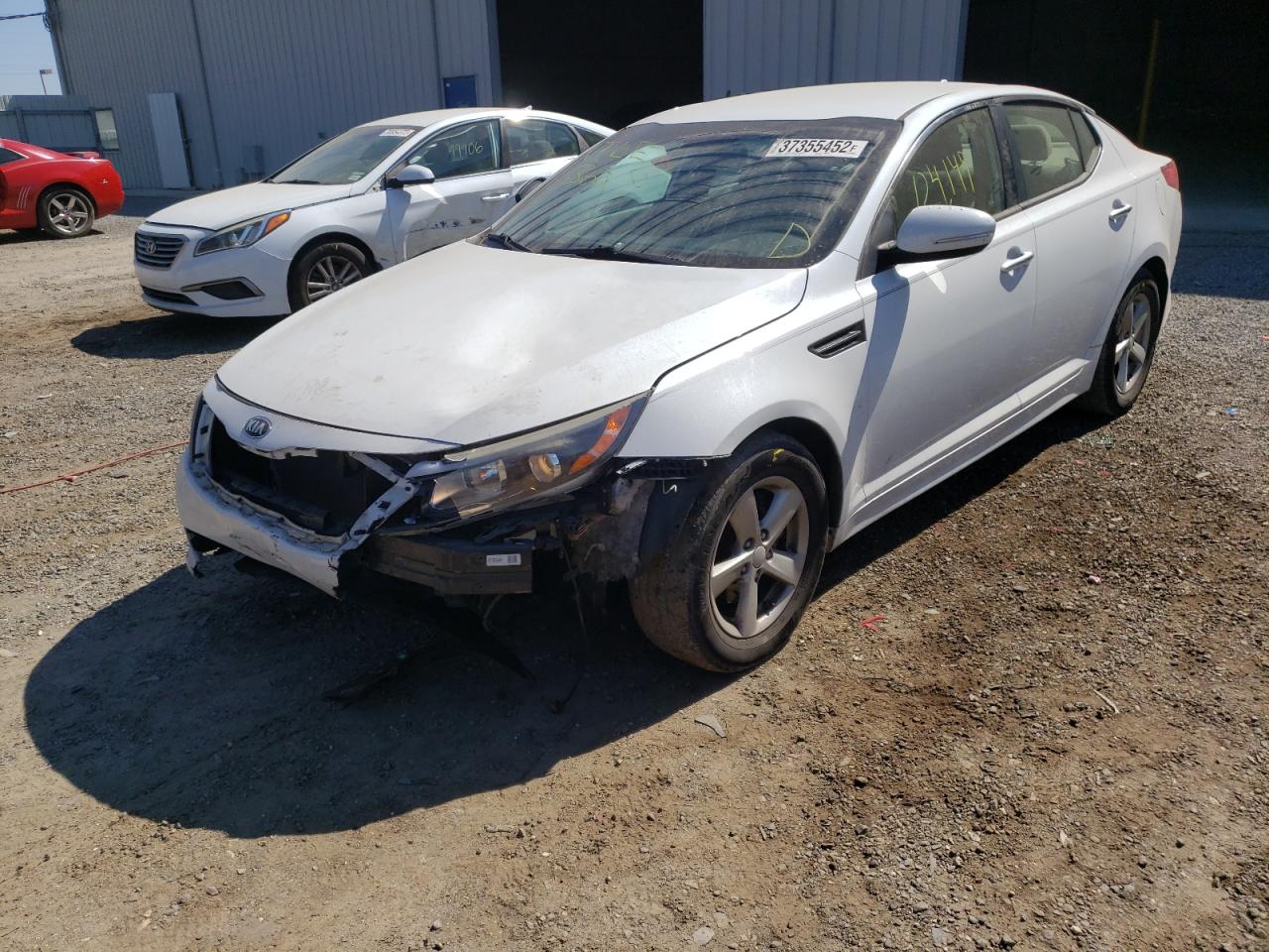 Photo 2 from auction – 2015 KIA OPTIMA LX with VIN 5XXGM4A70FG511737