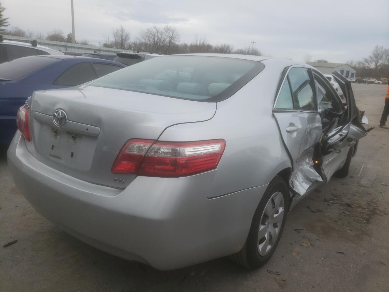 Photo 4 from auction – 2007 TOYOTA CAMRY CE with VIN 4T1BE46K27U615464