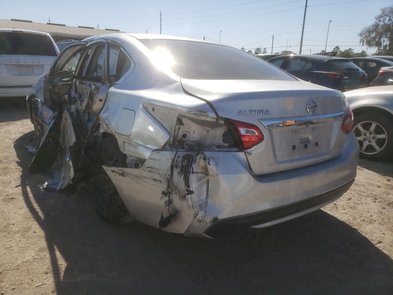 Photo 3 from auction – 2017 NISSAN ALTIMA with VIN 1N4AL3AP6HC173448