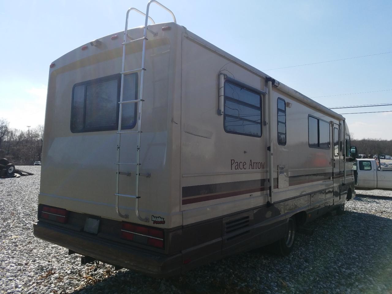 Photo 4 from auction – 1990 FLEETWOOD 27FKTUNDRA with VIN 4CDB4XG23L2102249