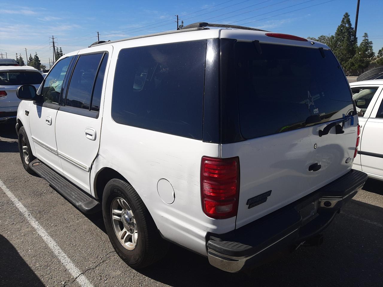 Photo 3 from auction – 2001 FORD EXPEDITION with VIN 1FMRU15L31LA34658