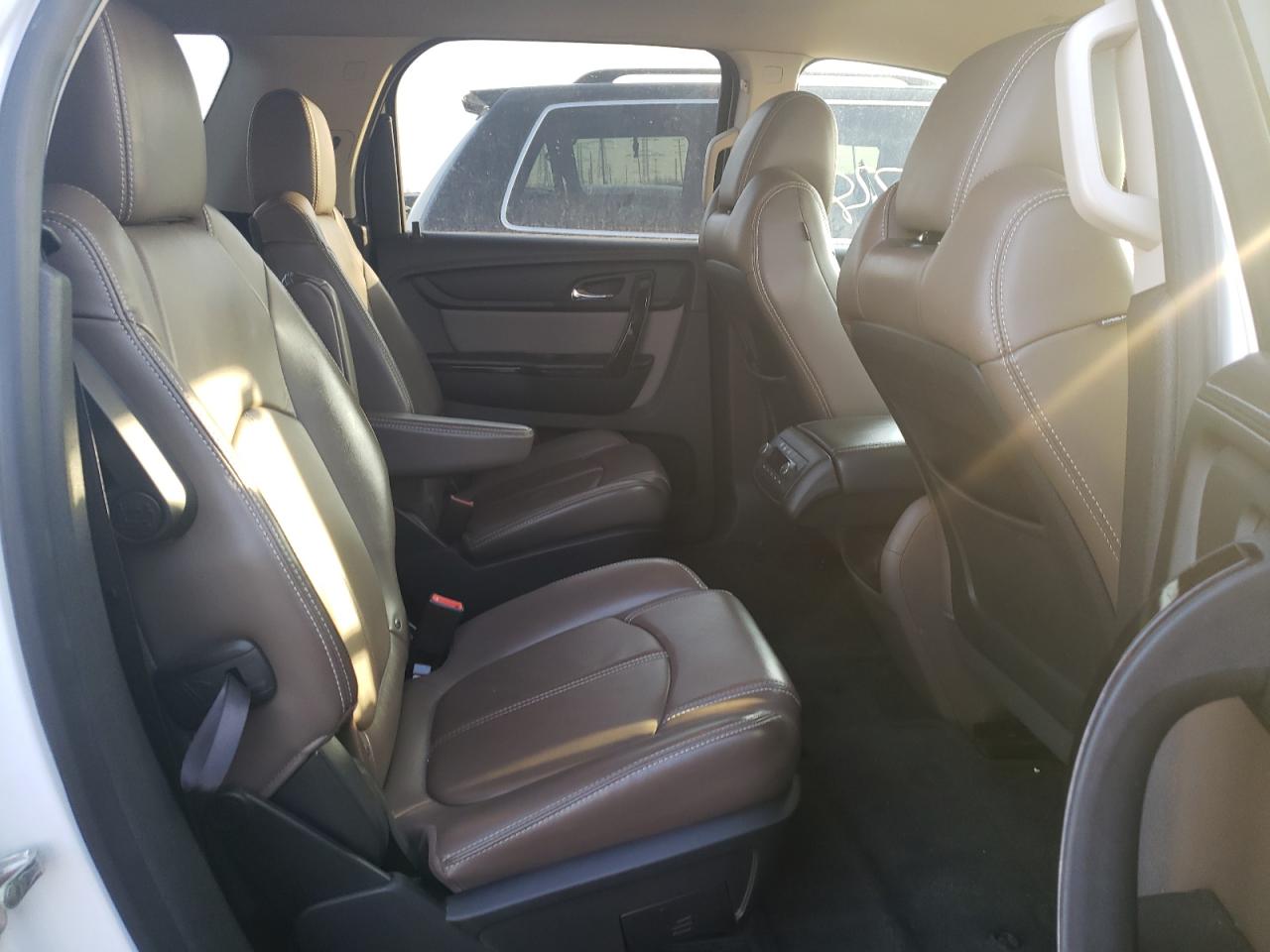 Photo 6 from auction – 2013 GMC ACADIA SLT with VIN 1GKKVRKDXDJ181143