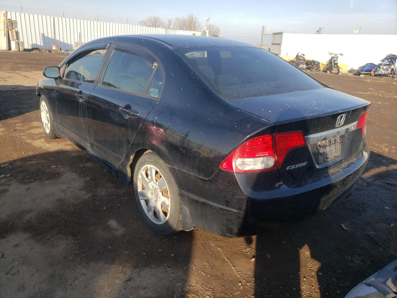 Photo 3 from auction – 2011 HONDA CIVIC LX with VIN 19XFA1F5XBE005801