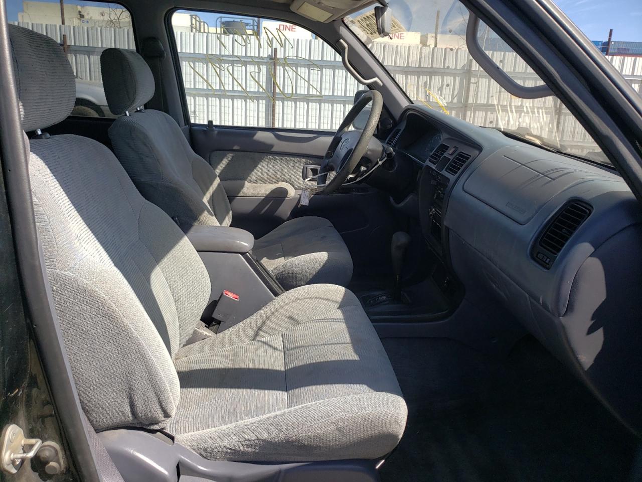 صورة رقم 5 من المزاد - 2000 TOYOTA 4RUNNER SR مع VIN JT3GN86R2Y0170445