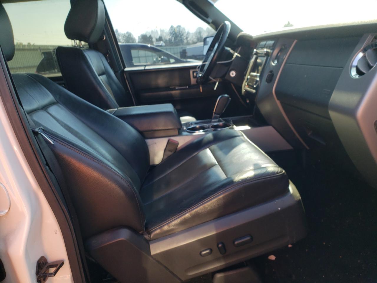 Photo 5 from auction – 2012 FORD EXPEDITION with VIN 1FMJU1J51CEF12149