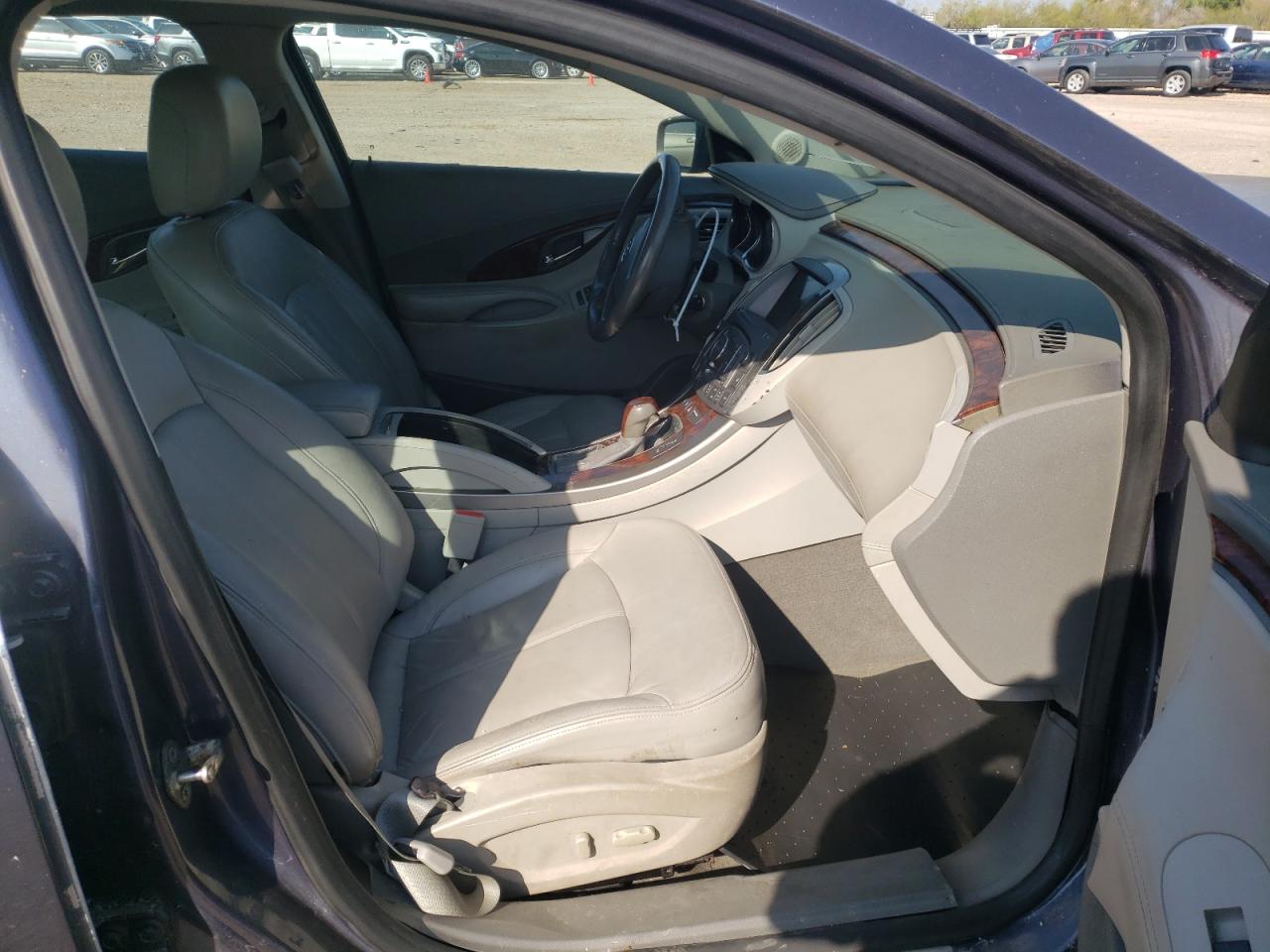 Photo 5 from auction – 2013 BUICK LACROSSE with VIN 1G4GC5E39DF208544