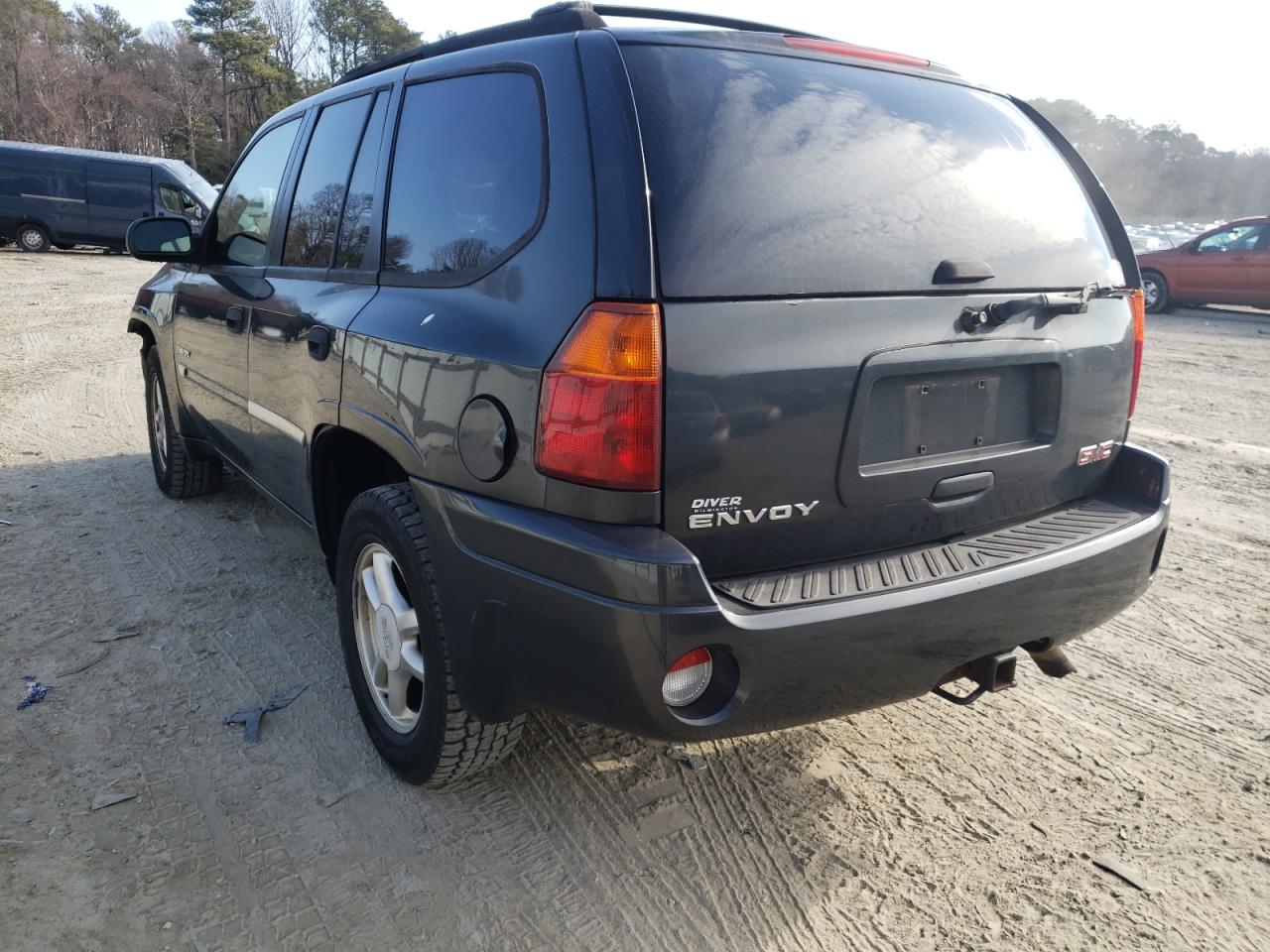 Photo 3 from auction – 2006 GMC ENVOY with VIN 1GKDS13S562163212