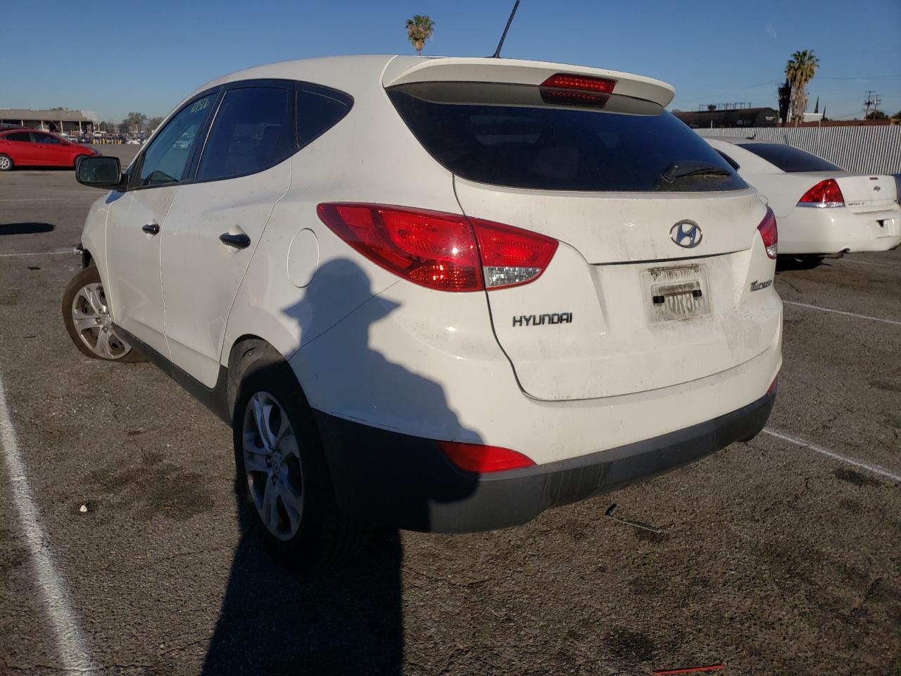 Photo 3 from auction – 2012 HYUNDAI TUCSON GL with VIN KM8JT3ABXCU411329