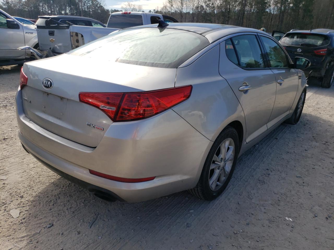 Photo 4 from auction – 2013 KIA OPTIMA EX with VIN 5XXGN4A78DG105845