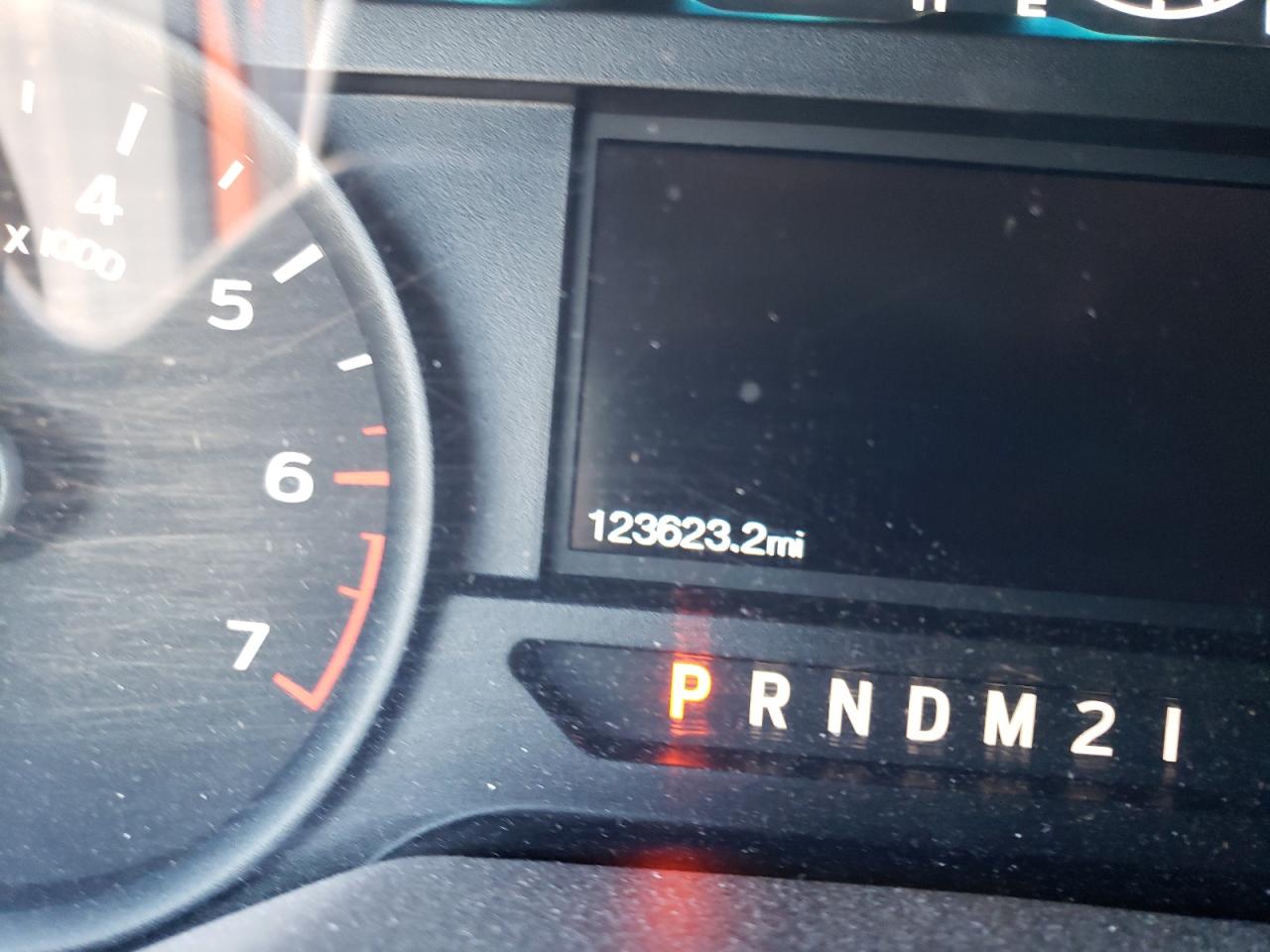 Photo 8 from auction – 2016 FORD F150 SUPER with VIN 1FTFX1EF1GKF56874