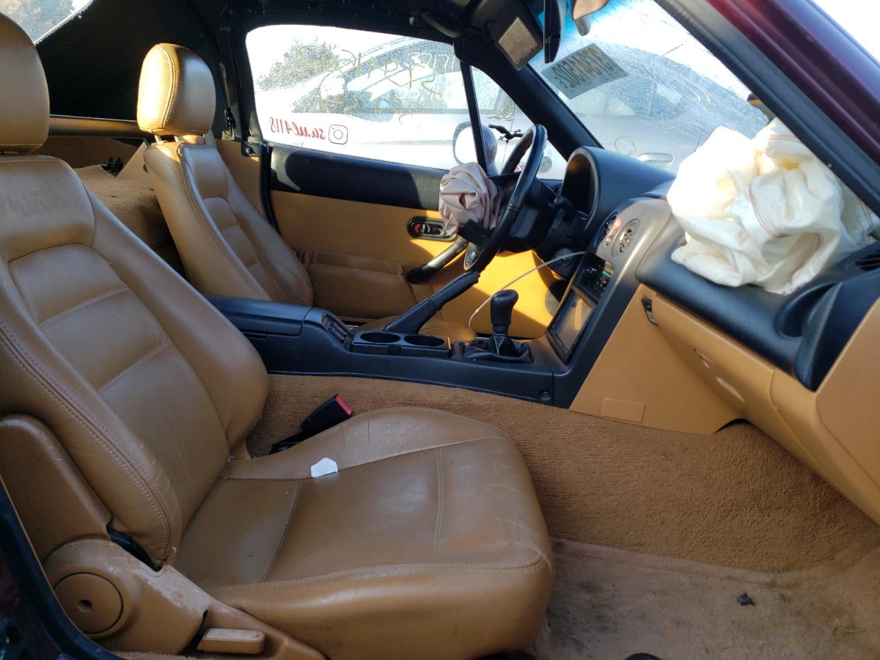 Photo 5 from auction – 1995 MAZDA MX-5 MIATA with VIN JM1NA3539S0616774