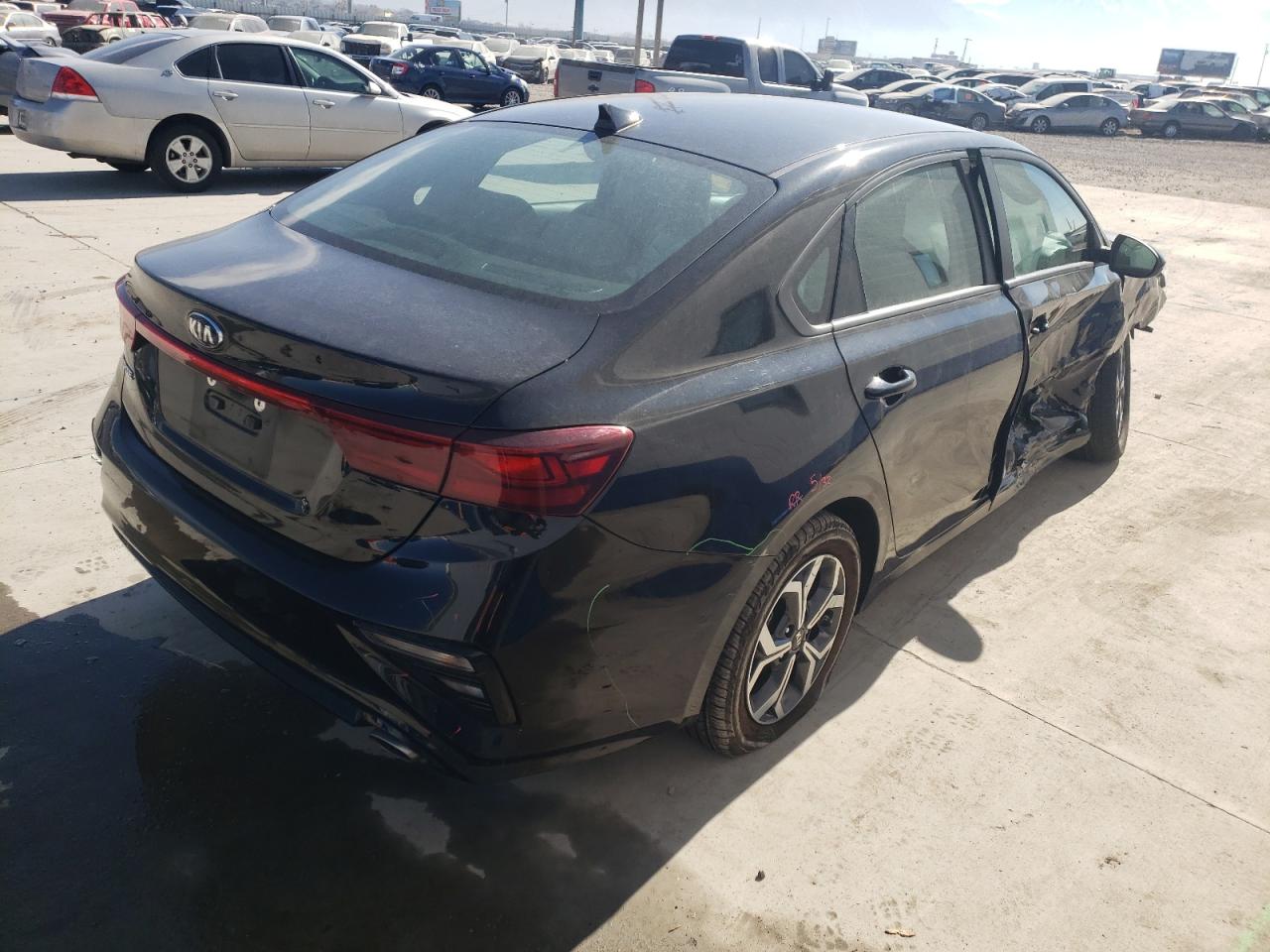 Photo 4 from auction – 2019 KIA FORTE FE with VIN 3KPF24AD5KE011583