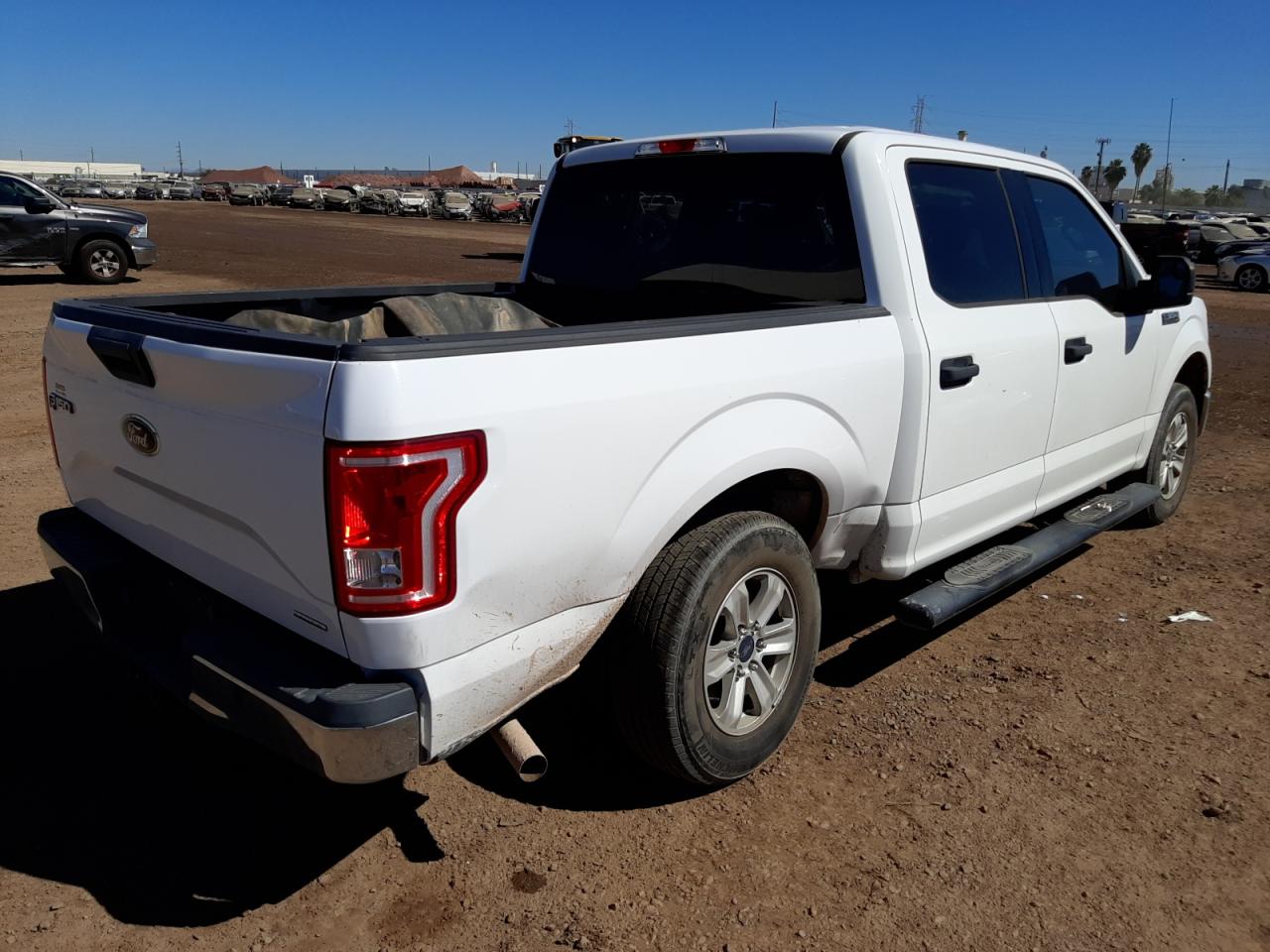 Photo 4 from auction – 2016 FORD F150 SUPER with VIN 1FTEW1C80GKD01975