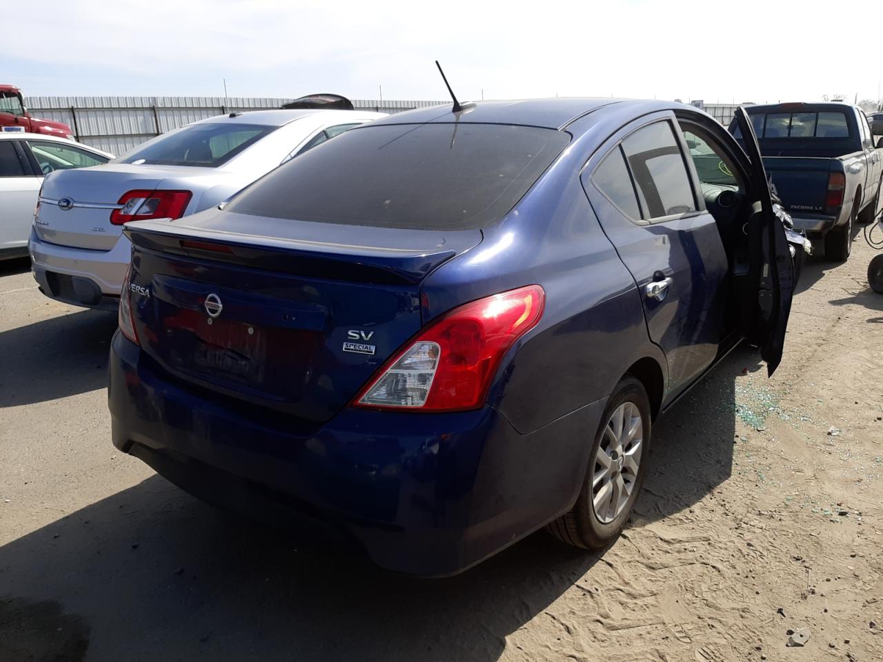 Photo 4 from auction – 2018 NISSAN VERSA S with VIN 3N1CN7AP4JL872630