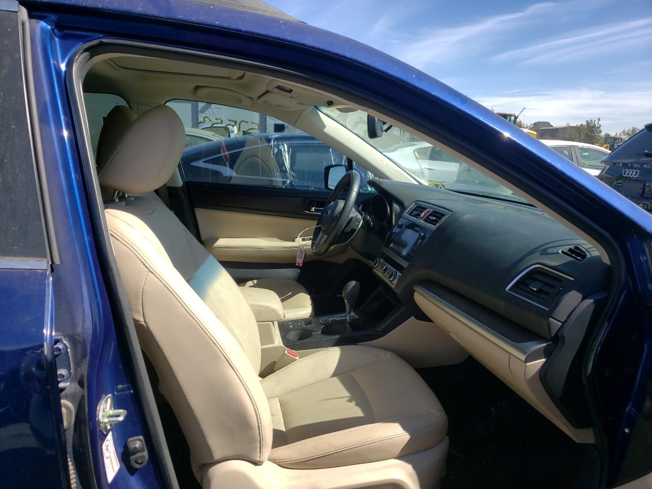 Photo 5 from auction – 2016 SUBARU OUTBACK 2. with VIN 4S4BSBNC0G3338214