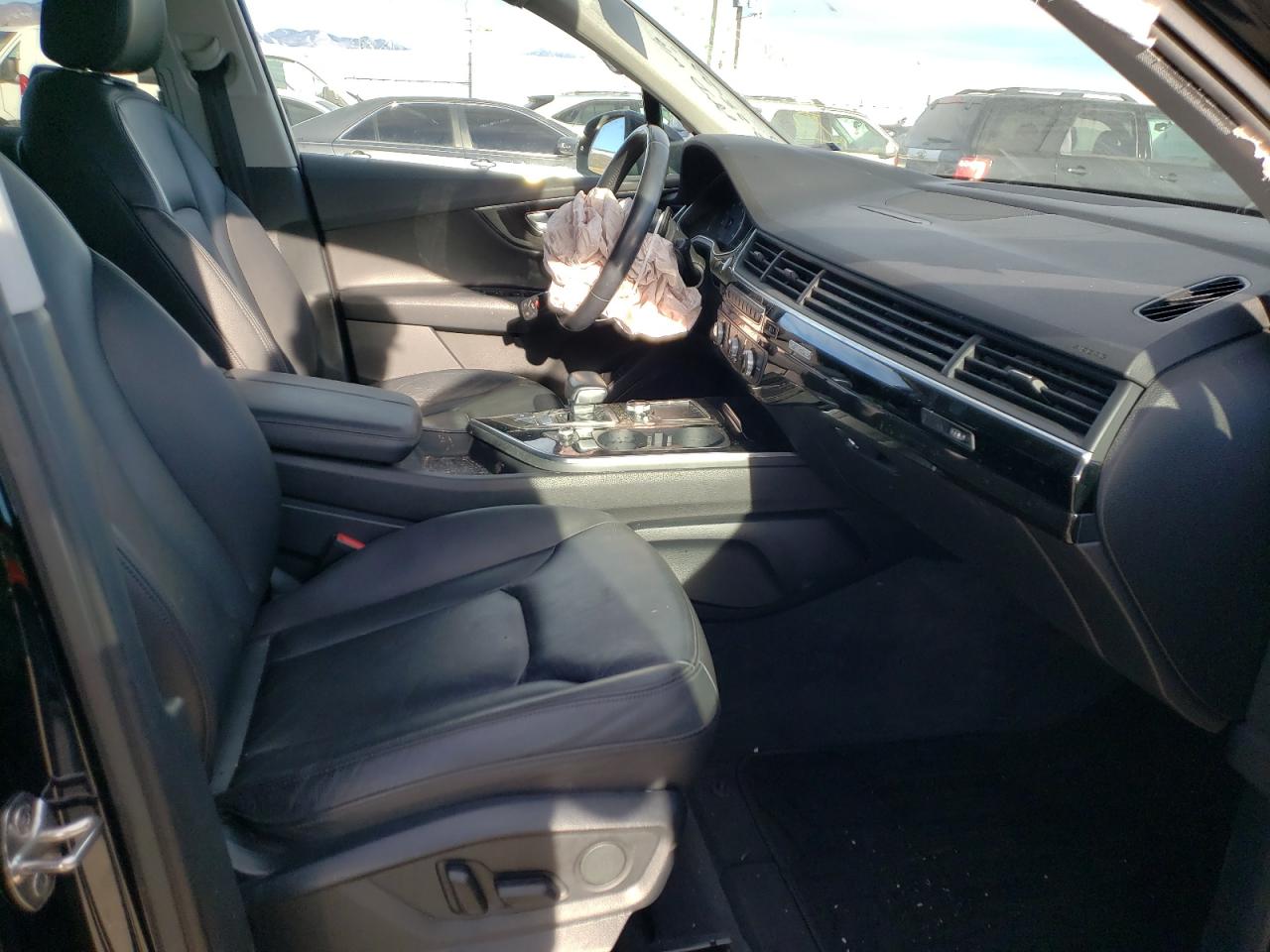 Photo 5 from auction – 2017 AUDI Q7 PREMIUM with VIN WA1AAAF7XHD003904