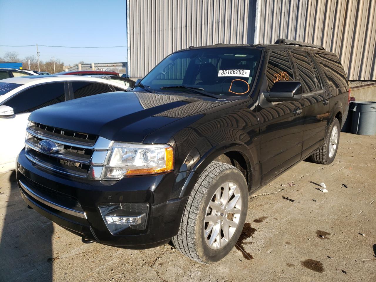 Фото 2 с аукциона – 2016 FORD EXPEDITION с VIN 1FMJK2AT0GEF20372