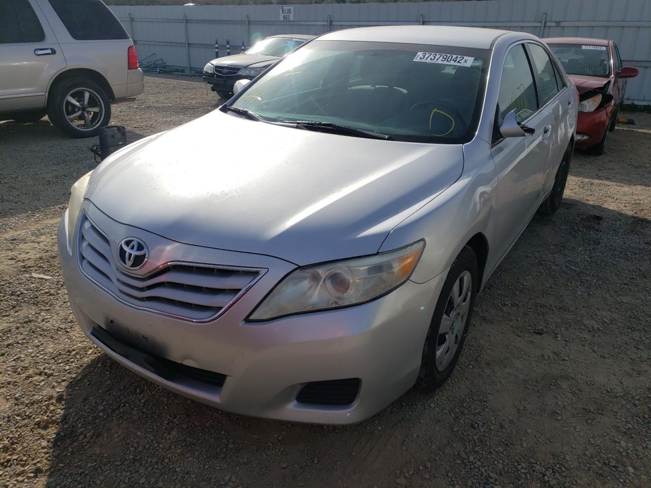 Photo 2 from auction – 2011 TOYOTA CAMRY BASE with VIN 4T1BF3EK1BU175903