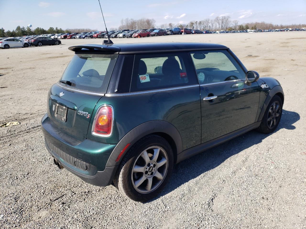 Photo 4 from auction – 2008 MINI COOPER S with VIN WMWMF73518TV37984