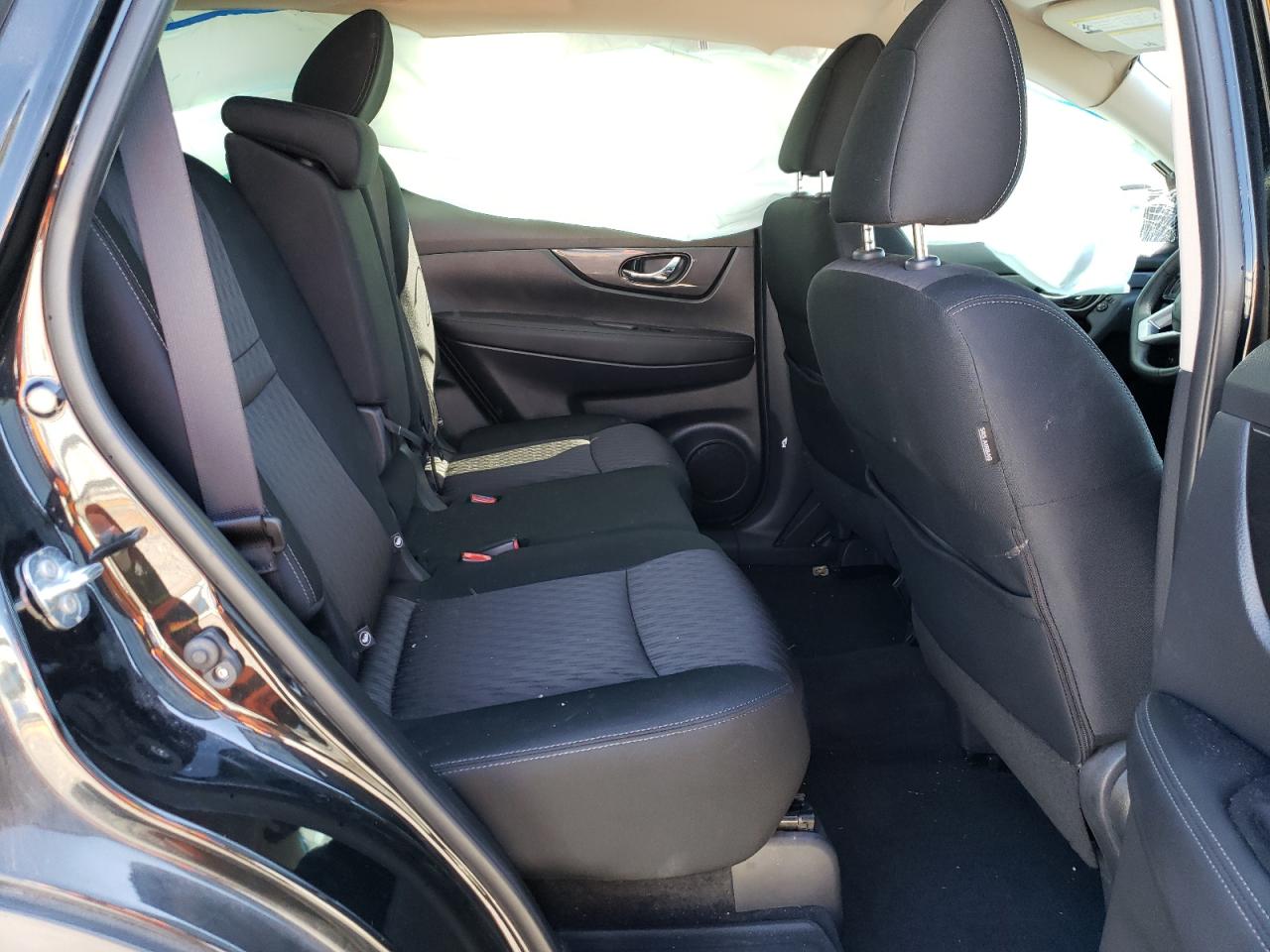 Photo 6 from auction – 2018 NISSAN ROGUE S with VIN KNMAT2MT1JP620649