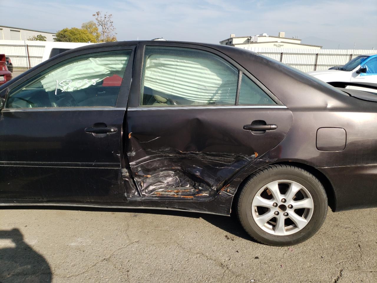 Photo 9 from auction – 2002 TOYOTA CAMRY LE with VIN JTDBF30K720004382