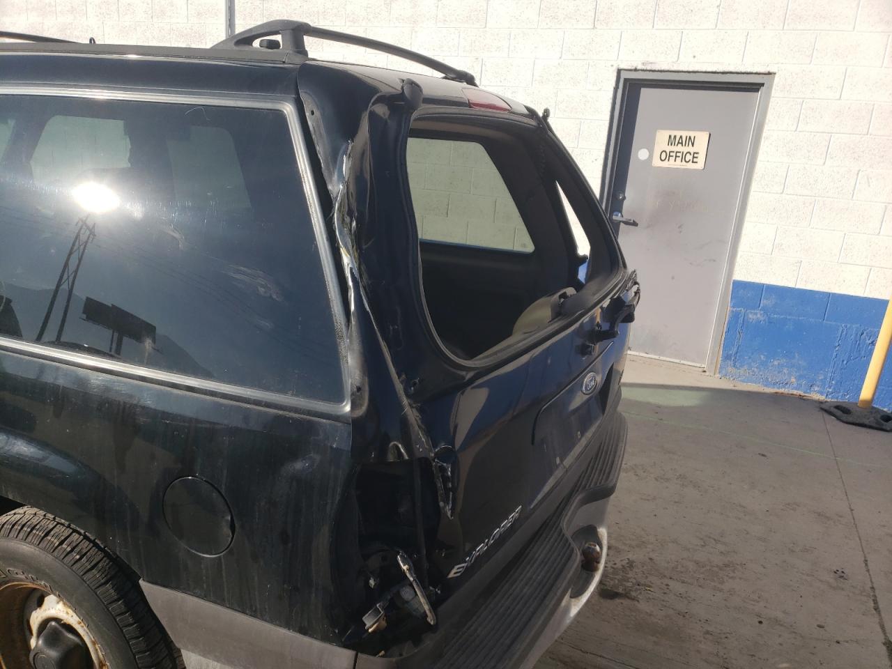 Photo 9 from auction – 1999 FORD EXPLORER with VIN 1FMZU35P6XZB16422