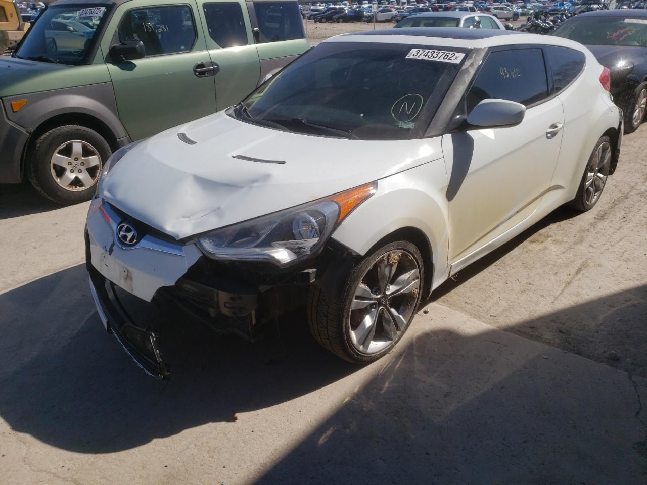 Photo 2 from auction – 2013 HYUNDAI VELOSTER with VIN KMHTC6AD1DU155238